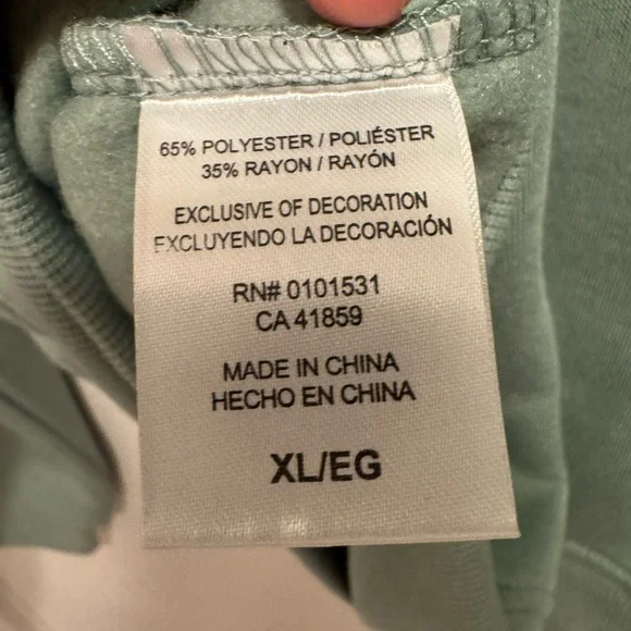 Women's Extra Large Wicked Fleece Pullover
Sweatshirt -Elphaba Sage Green XL NWT - Picture 6 of 8